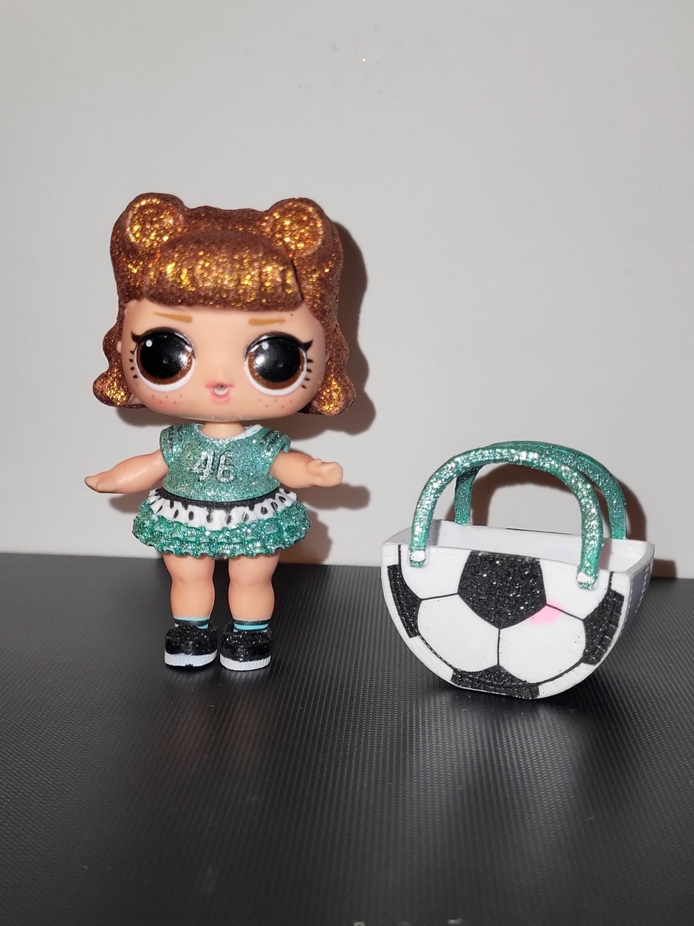L.O.L. Surprise Green Glitter Doll Outfit & Soccer Purse for Kids